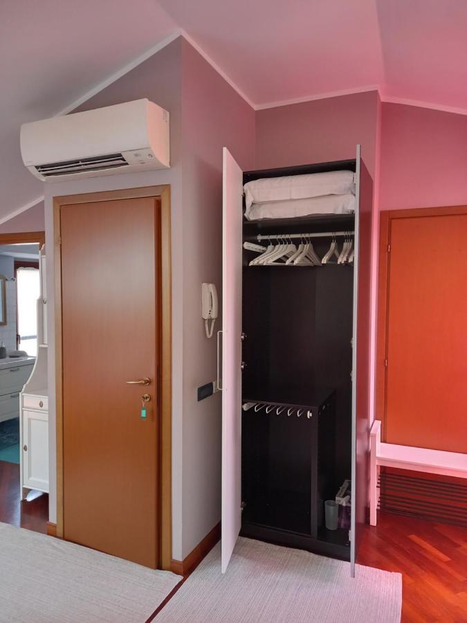 La Mansarda Di Mi&Lo Junior Suite Боллате Экстерьер фото